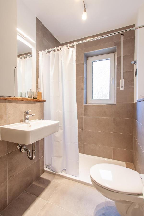 Modern & Spacious Apartment For Up To 8 Persons Wurzburg Bagian luar foto